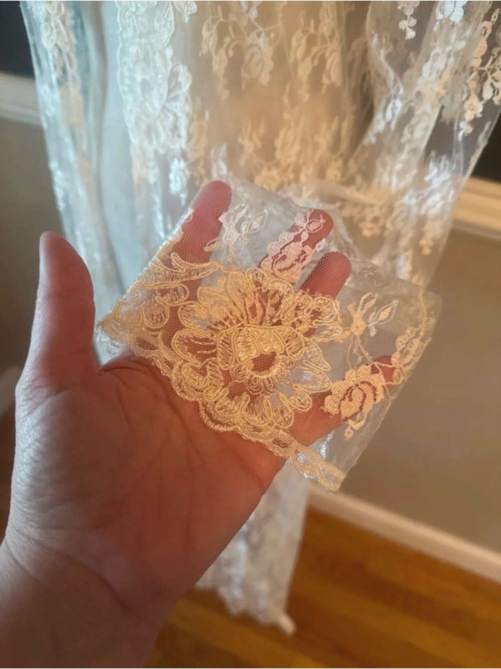 Vintage 90’s Ivory Sheer Lace Long Robe — Elegant Cover-Up - Picture 3 of 6